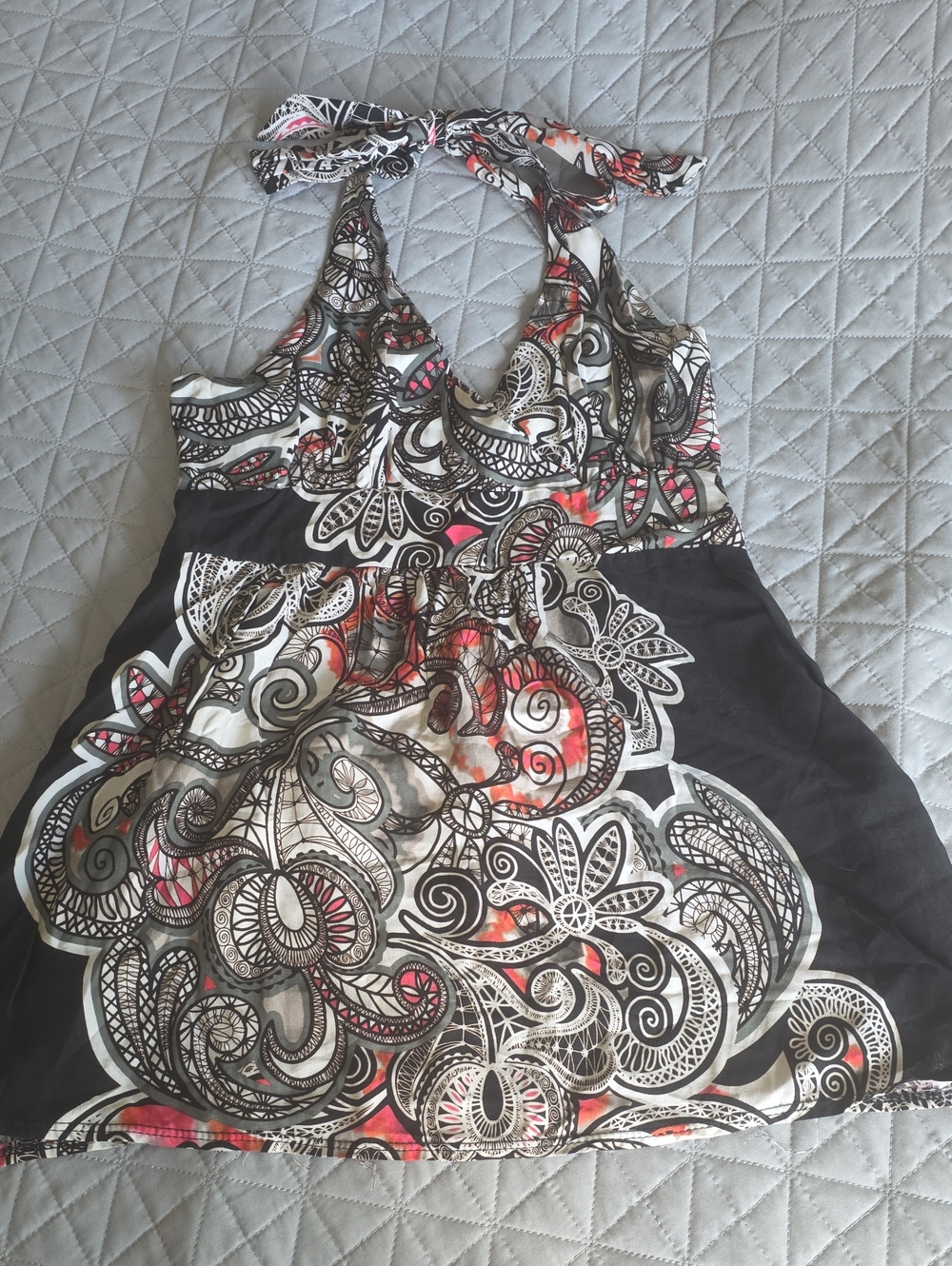 Rue21 Black, White and Red Paisley Halter Top with Tie Neck
